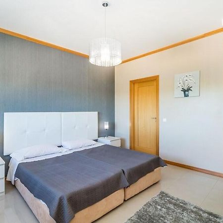 Fantastic Townhouse With Pool And Sea Views Villa Albufeira Eksteriør billede
