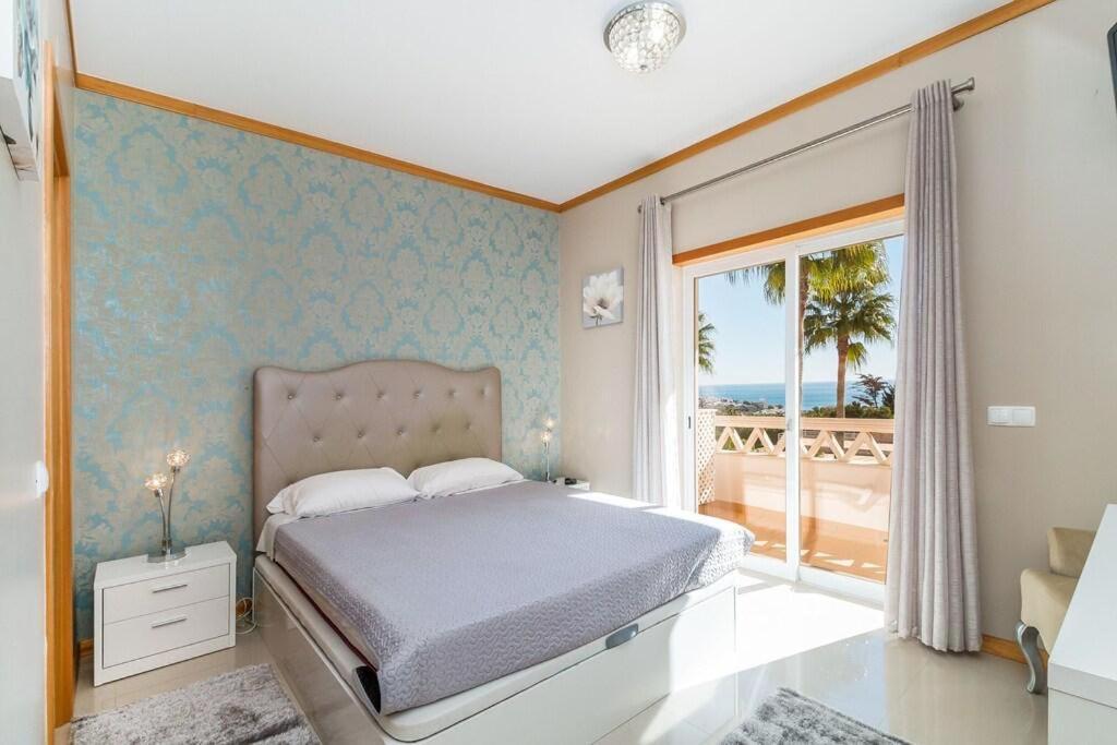 Fantastic Townhouse With Pool And Sea Views Villa Albufeira Eksteriør billede