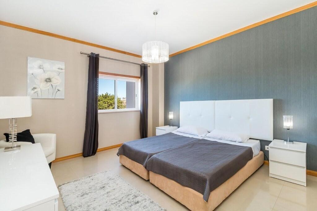 Fantastic Townhouse With Pool And Sea Views Villa Albufeira Eksteriør billede